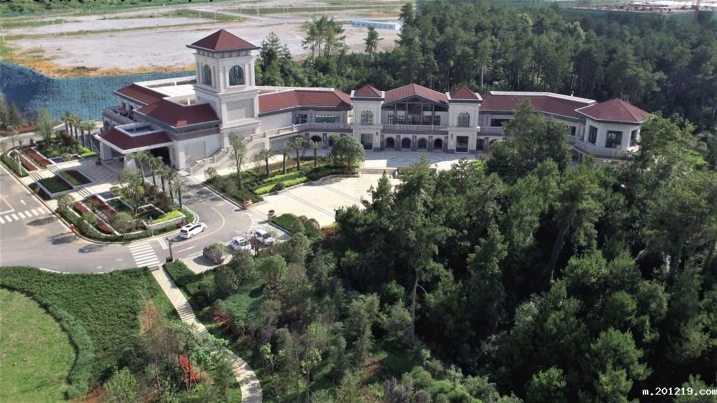 贵州省贵阳市贵安综合保税区酒窖